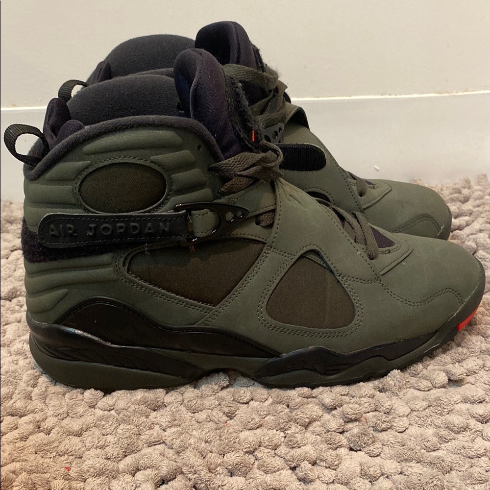 Jordan 8 Retro Take Flight
